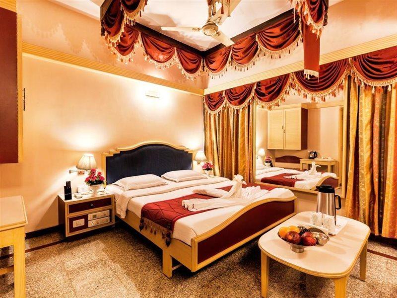Sree Bharani Hotels Tirunelveli Esterno foto