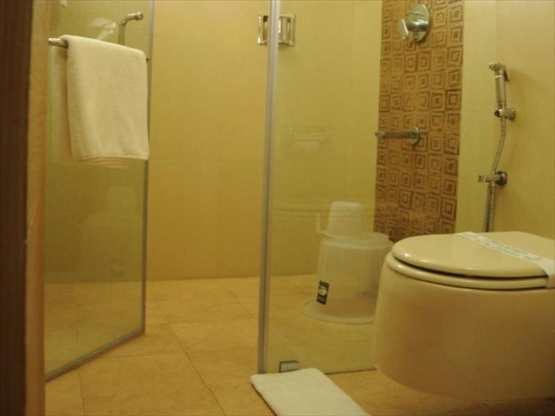 Sree Bharani Hotels Tirunelveli Esterno foto
