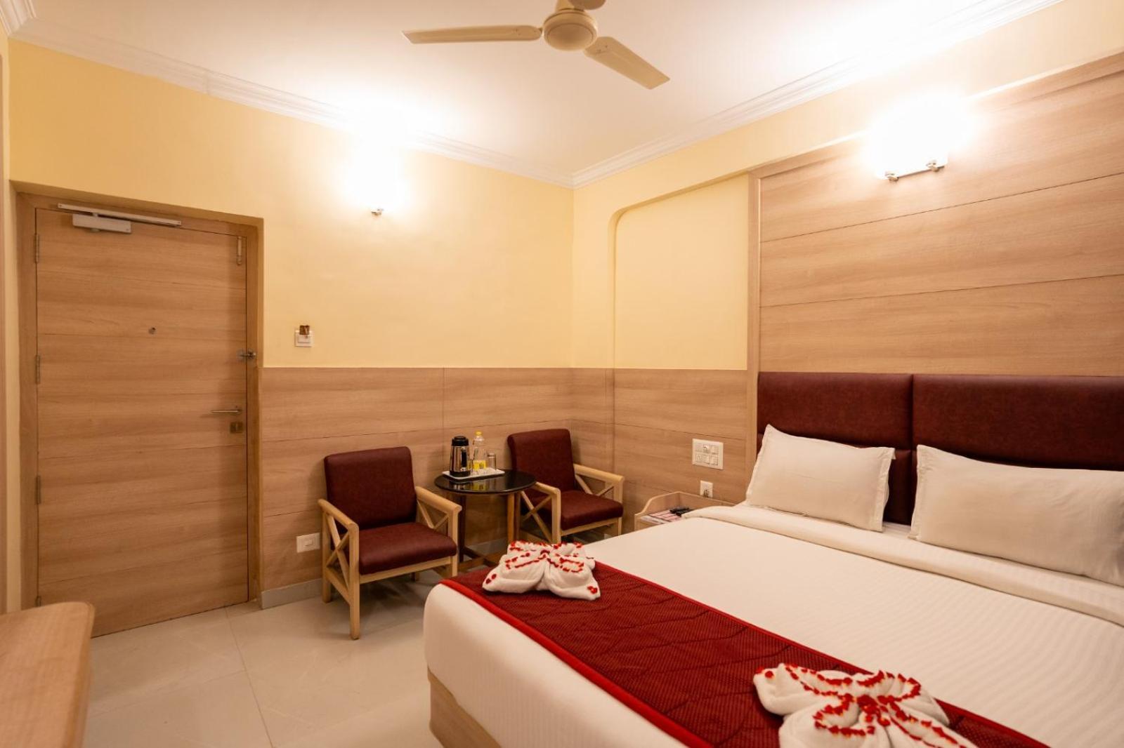 Sree Bharani Hotels Tirunelveli Esterno foto