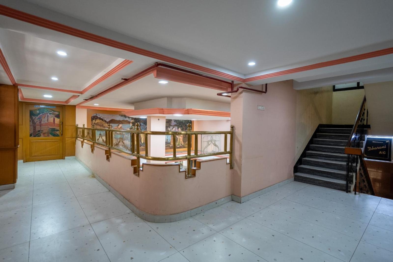 Sree Bharani Hotels Tirunelveli Esterno foto