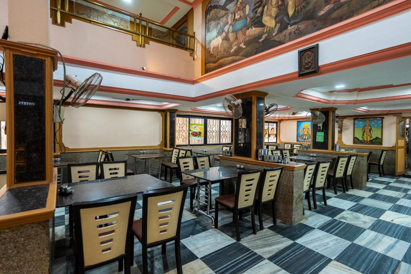 Sree Bharani Hotels Tirunelveli Esterno foto