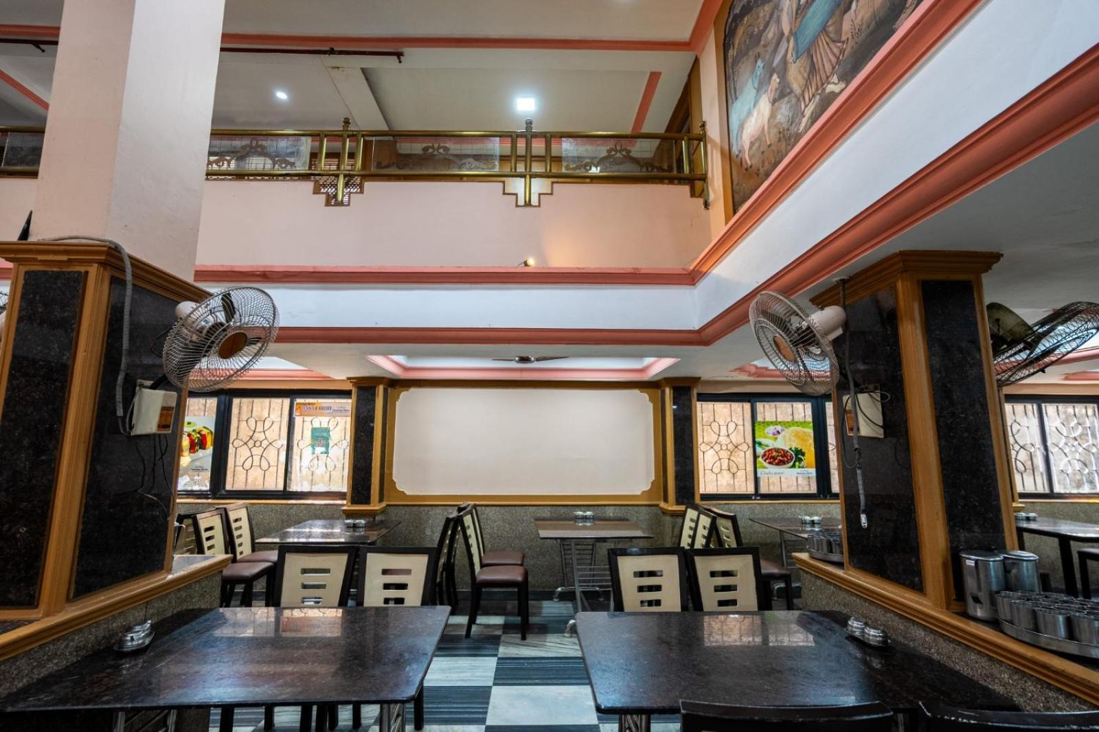 Sree Bharani Hotels Tirunelveli Esterno foto