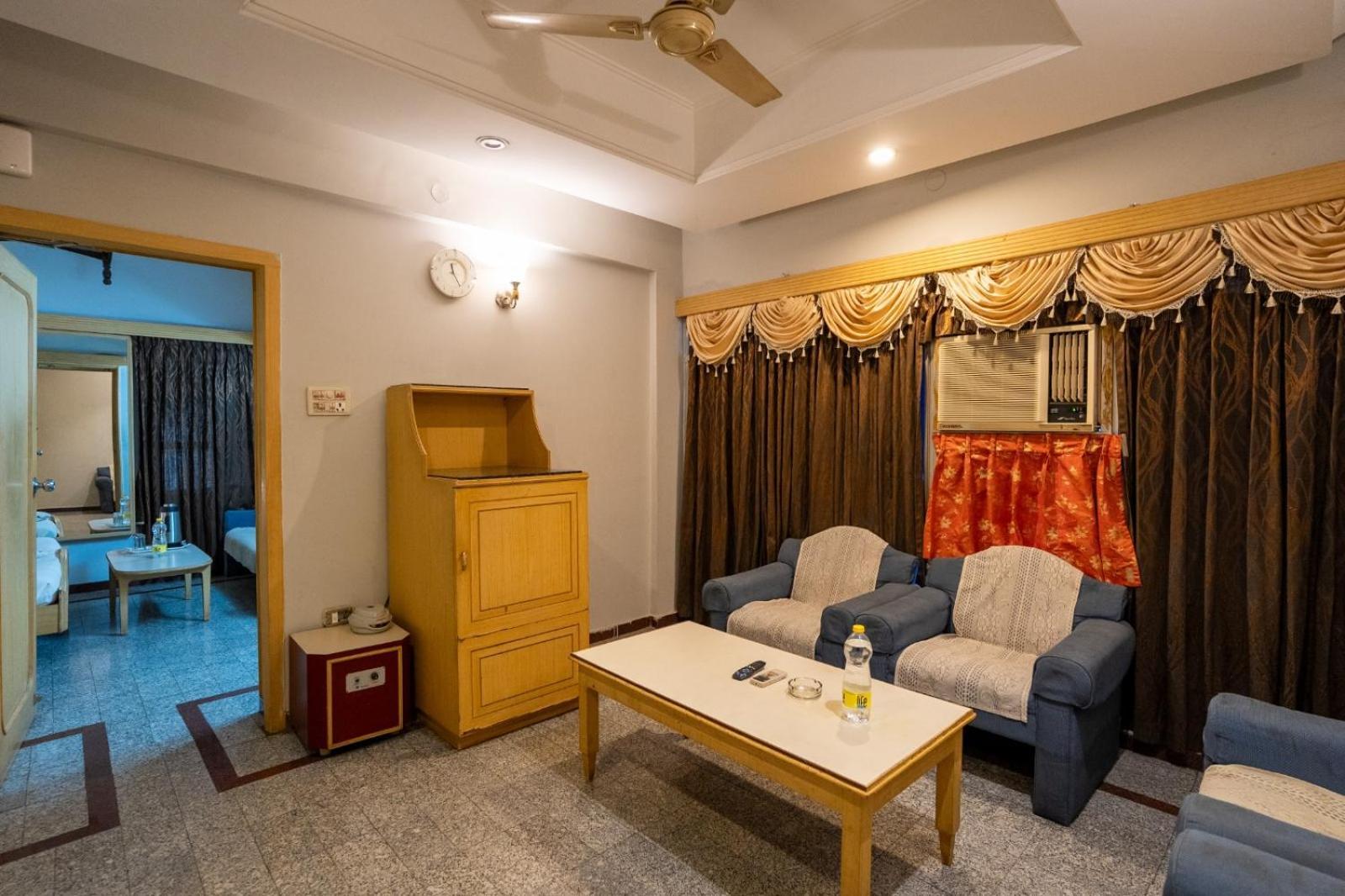 Sree Bharani Hotels Tirunelveli Esterno foto