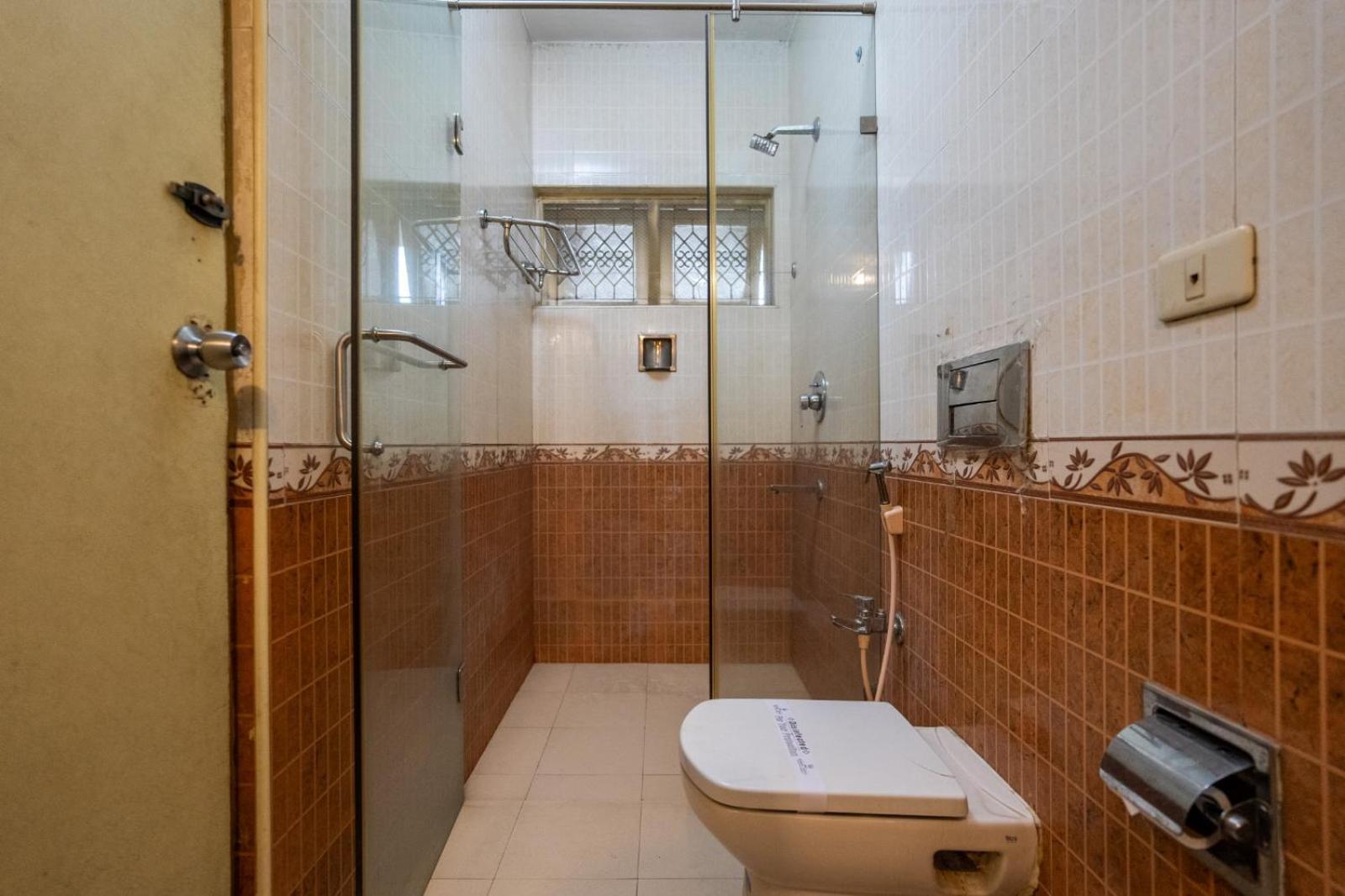 Sree Bharani Hotels Tirunelveli Esterno foto